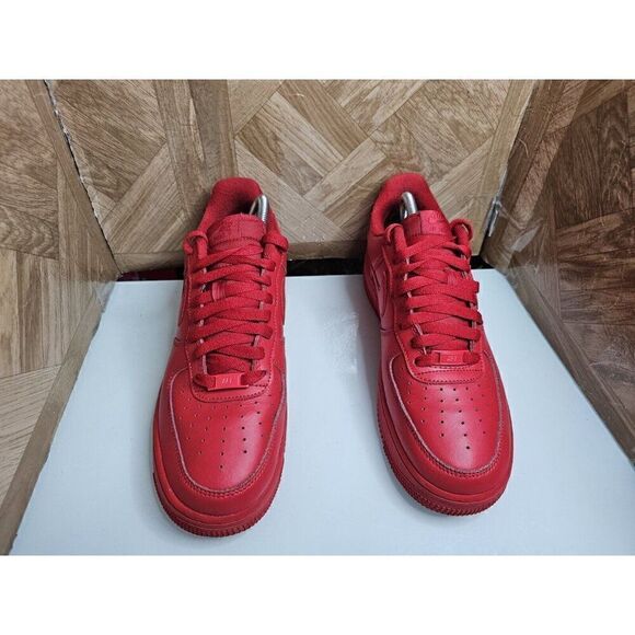 nike air force 1 low triple red Men's Cw6999-600 Size 9.5.  269 - Picture 9 of 12